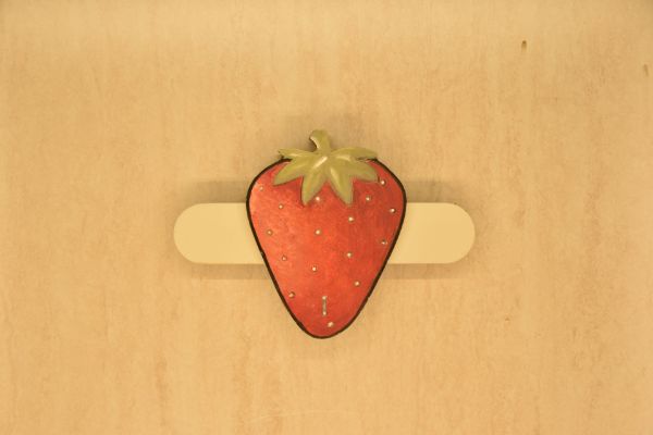 Immagine di Portapresine/ Portachiavi  Fragola